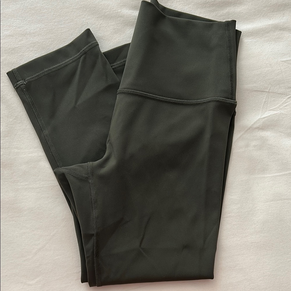 Green Lulu Lemon Capri Leggings